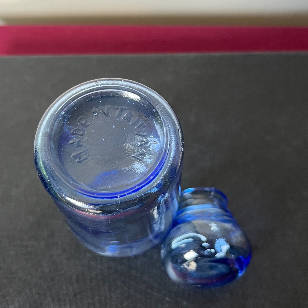 Vintage Blue Glass Mini Apothecary Jar Bubble Lid Taiwan - Picture 4 of 5